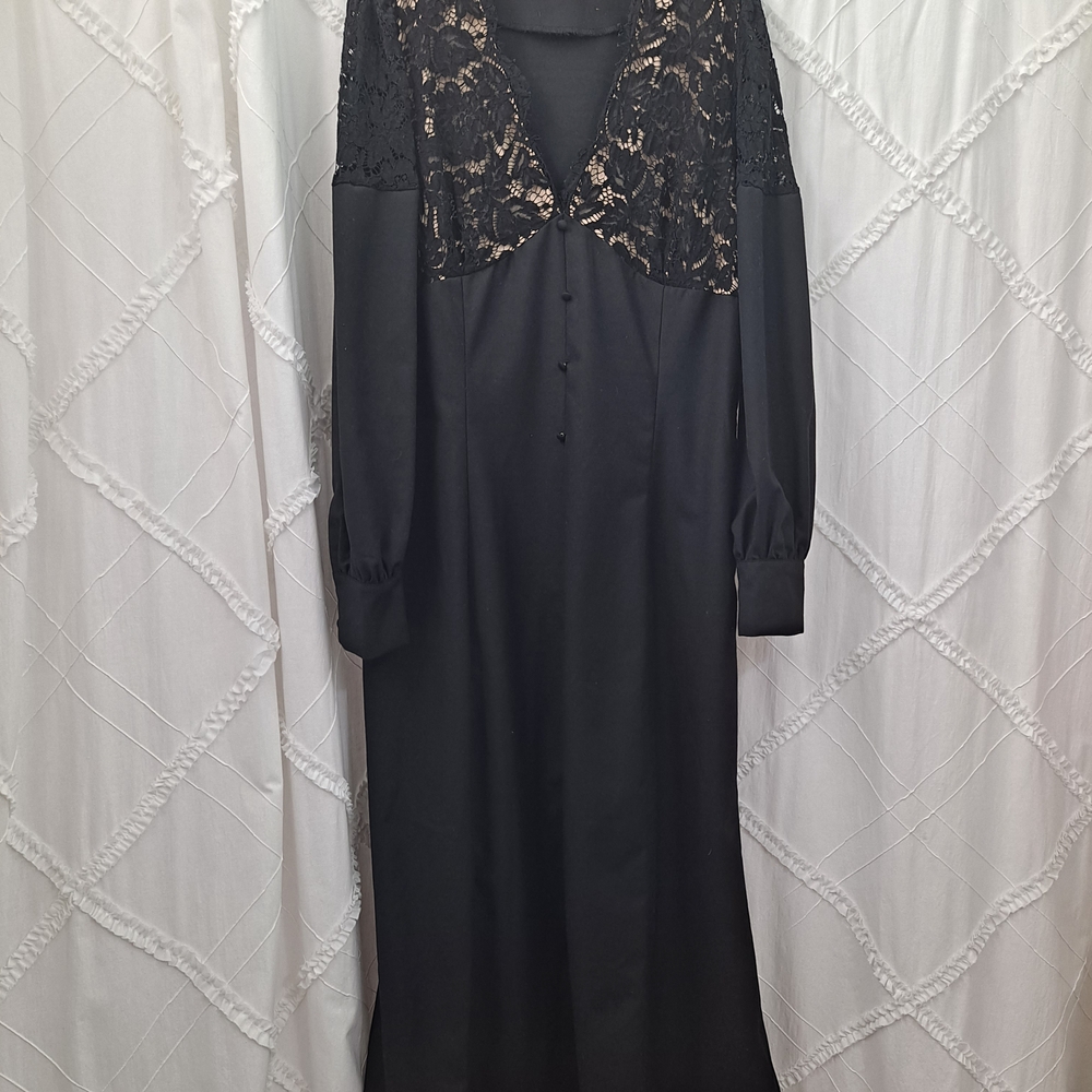 Elegant Victorian Chic Black Lace Inset Long Sleeve Gown Opera Theatre Dress XL